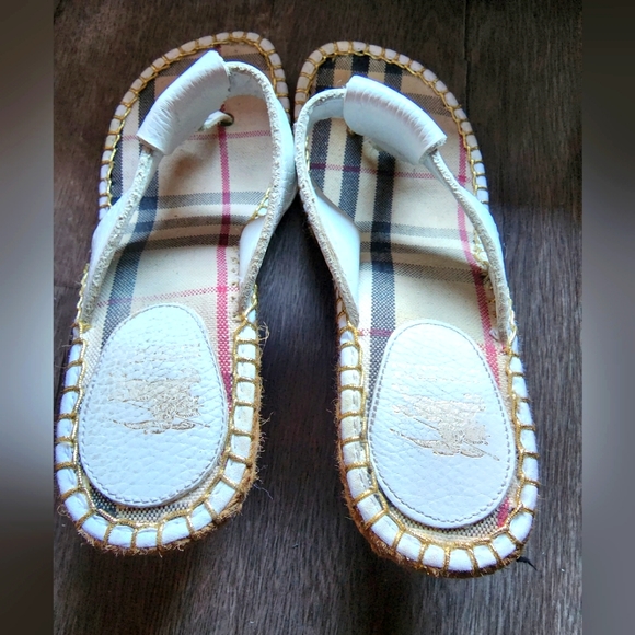 Burberry- Nova Check Thong Espadrille (White) - Picture 3 of 16